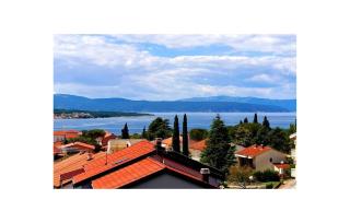 Stunning Apartment In Malinska - 3