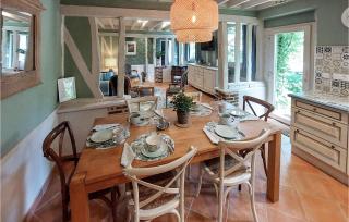 Beautiful Home In Thierville With Wifi - - 7