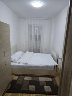 Apartment Kroni - Pristina - 0