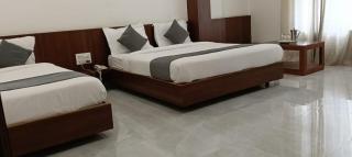 Hotel Raviera inn - Jāmb - 2