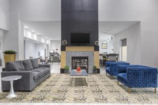 Best Western Plus Regency Park - Walker - 9