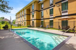 Best Western Plus Regency Park - Walker - 4
