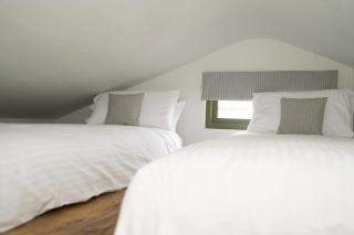 Birch Banc Retreats - Bedw Cabin - - 3