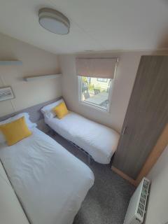 Whitstable 3 Bedroom Home - 4