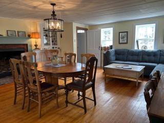 The Shipbuilder's Cottage-Two Century Old Charm - St. Martins - 6