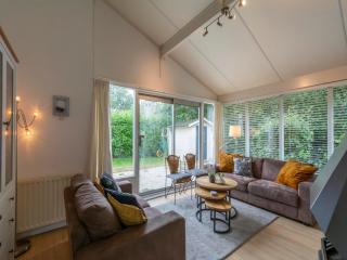 Bungalow in Sint Maartenszee near the Beach - Sint Maartensvlotbrug - 2