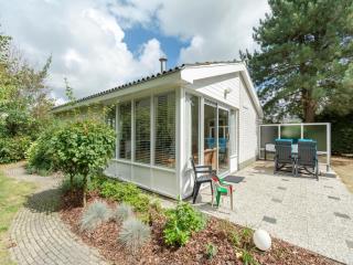 Bungalow in Sint Maartenszee near the Beach - Sint Maartensvlotbrug - 6