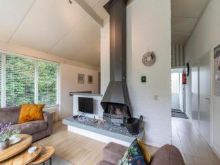 Bungalow in Sint Maartenszee near the Beach - Sint Maartensvlotbrug - 1