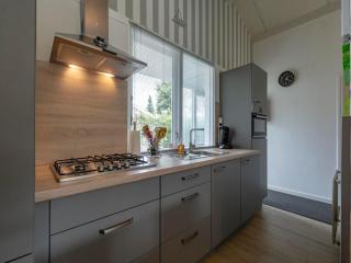 Bungalow in Sint Maartenszee near the Beach - Sint Maartensvlotbrug - 8