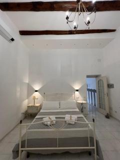 Varriale Apartaments 2,0 free parking for small cars only - 7