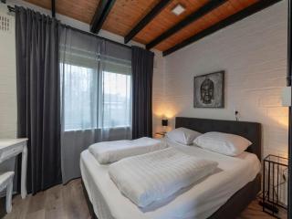 Bungalow near Sint Maartenszee Beach - Sint Maartensvlotbrug - 8
