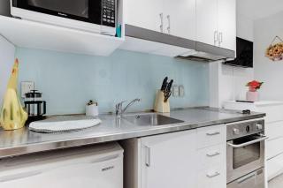 CBD Studio with Full Kitchen and Laundry - Auckland - 5