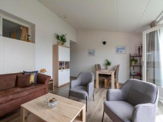 Apartment near Dutch Coast with French Balcony - Julianadorp - 4