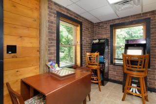 Cloudspire Chalet Arcade Games Outdoor Lounge - Pigeon Forge - 9