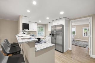 3BR Guest Escape with Pool and Theater - Palm Harbor - 4
