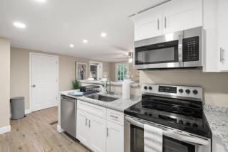3BR Guest Escape with Pool and Theater - Palm Harbor - 1