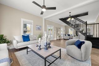 Elegant Pool Retreat with Firepit - Palm Harbor - 5