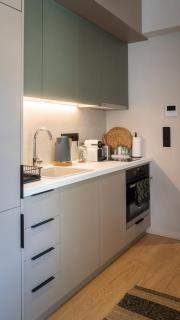 Stylish apartment with large terrace - Athen - 9