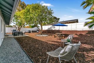 Neat Retreat w Hot Tub Near Beach and Downtown - 0