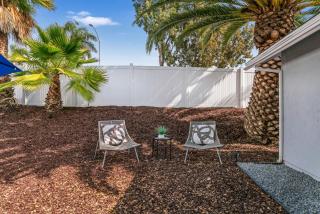 Neat Retreat w Hot Tub Near Beach and Downtown - 6