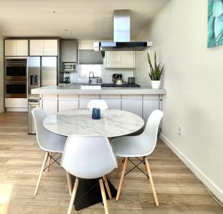 Private Rooftop Retreat with Stunning City Views - 0