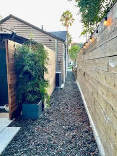 Private Rooftop Retreat with Stunning City Views - 7