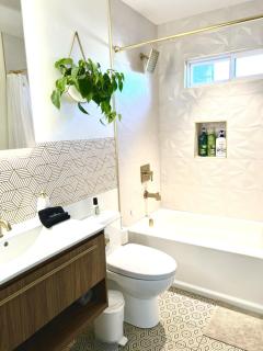 Private Rooftop Retreat with Stunning City Views - 4