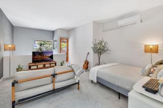 Little Italy Urban Designer Loft Parking, WandD, AC - 9