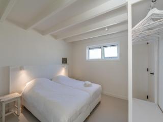 Bungalow in Netherlands near Sandy Beach - 9