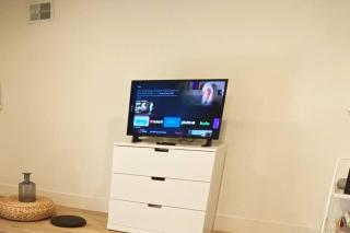 Private and Quiet Los Feliz Guest Suite with VIEWS - 6