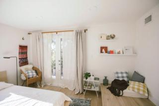 Private and Quiet Los Feliz Guest Suite with VIEWS - 3