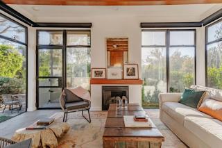 Private Malibu Escape - Walk to Secluded Beach - 0