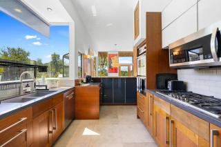 Hilltop Designer Midcentury Modern 4BR Pool HotTub - 2