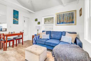 North Park 1BR Cottage Prime Location with Parking - 0