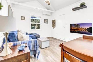 North Park 1BR Cottage Prime Location with Parking - 3