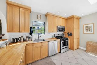 Atwater Oasis with Pool and HotTub very Walkable Area - 2