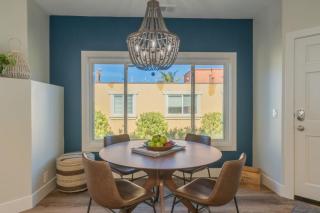 NEW Charming Beach Style 2BR Half Block to OB Pier - 8