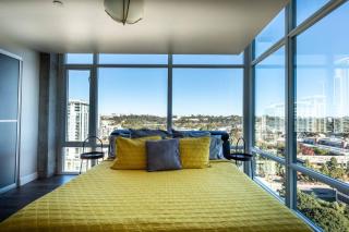 Modern Downtown SD Apartment Stunning City Views - 5