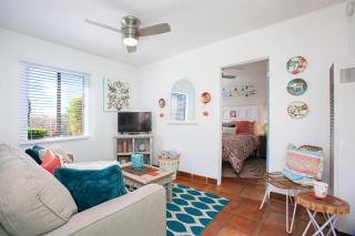 Old Town 1BR Short Drive to Downtown and Beaches 84 - 0