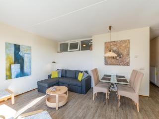 Apartment by Dutch Dunes with Balcony Views - Julianadorp - 4