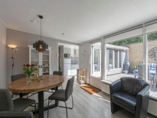 Bungalow in Sint Maartenszee near Beach - Sint Maartenszee - 8