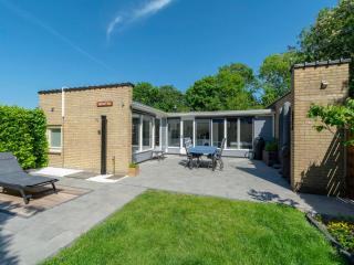 Bungalow in Sint Maartenszee near Beach - Sint Maartenszee - 0
