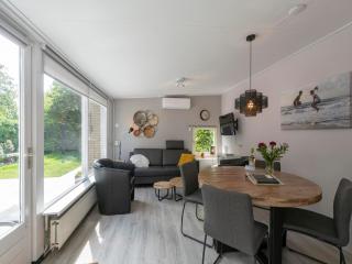 Bungalow in Sint Maartenszee near Beach - Sint Maartenszee - 9
