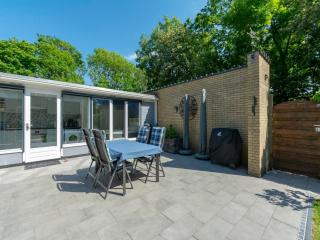 Bungalow in Sint Maartenszee near Beach - Sint Maartenszee - 4