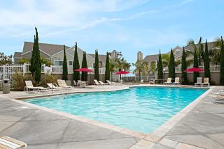 Chic Upstairs Condo Steps from Strands Beach - 9