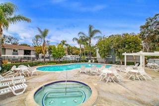 Modern Beach Home Just Minutes from the Beach - 9