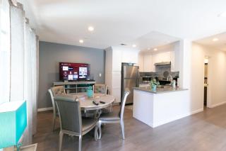 Modern Beach Home Just Minutes from the Beach - 6