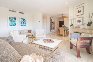 Your Holiday Home From Home - 1