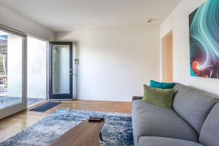 Heart of Venice Designer Home Near Abbot Kinney - 8