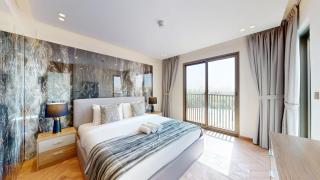 Jumeirah Golf Estate - Elegant Three Bed Villa - 6